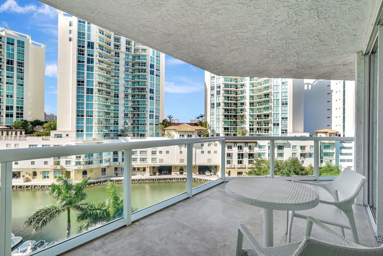 16400 Collins Avenue, Unit 641, Sunny Isles Beach, FL 33160 Photo