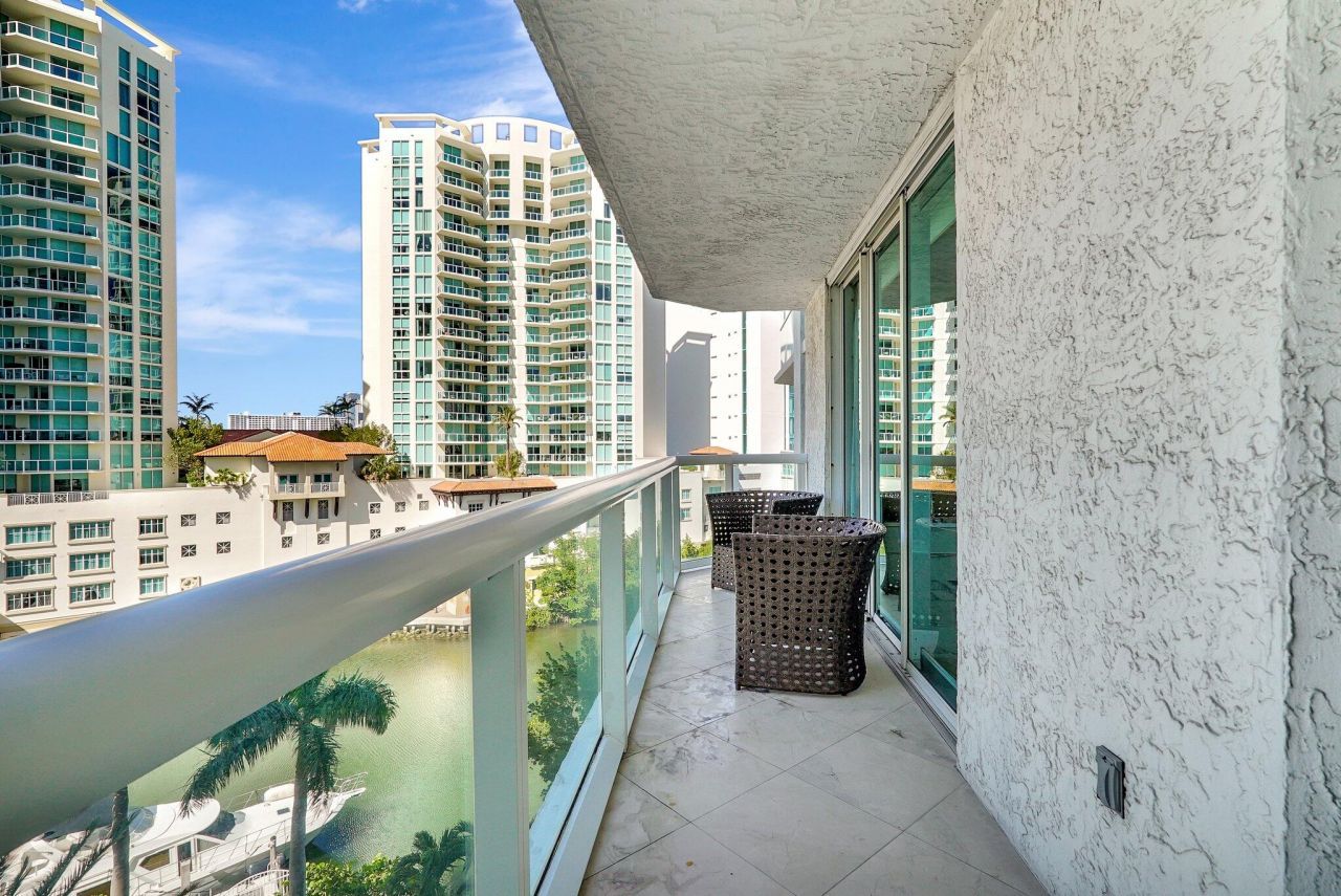 16400 Collins Avenue, Unit 641, Sunny Isles Beach, FL 33160 Photo