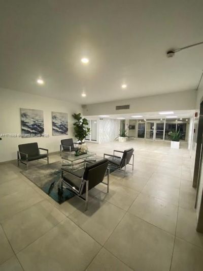 401 Golden Isles Dr, Unit 712, Hallandale Beach, FL 33009 Photo