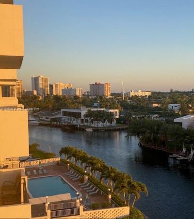 401 Golden Isles Dr, Unit 712, Hallandale Beach, FL 33009 Photo