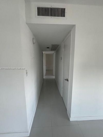 401 Golden Isles Dr, Unit 712, Hallandale Beach, FL 33009 Photo