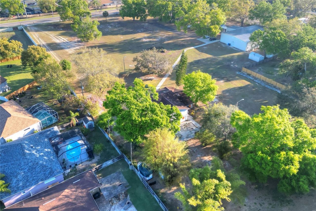 4207 E Lumsden Road, Valrico, FL 33594 Photo