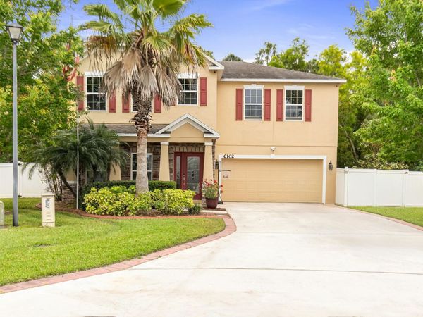 6102 NW Painted Bunting Court, Port St. Lucie, FL 34986