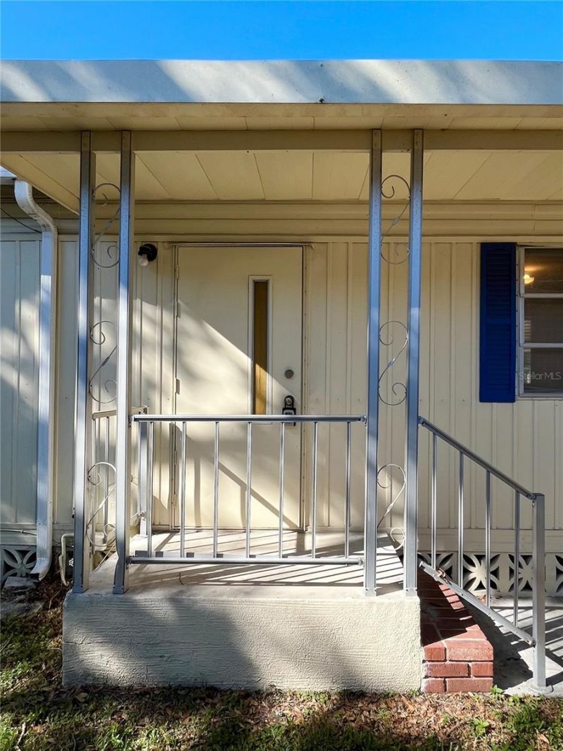 103 Oakwood Boulevard, Sarasota, FL 34237 Photo