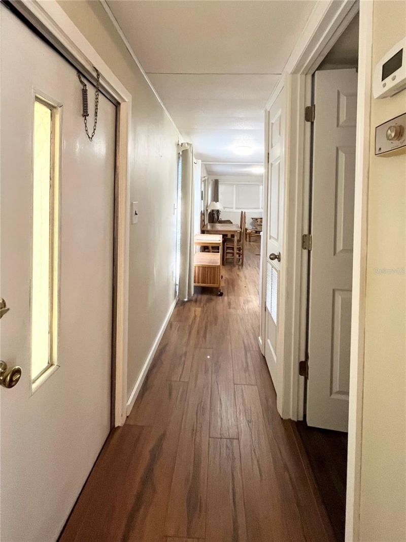 103 Oakwood Boulevard, Sarasota, FL 34237 Photo