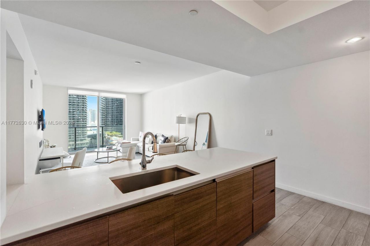 1100 S Miami Ave, Unit 2007, Miami, FL 33130 Photo