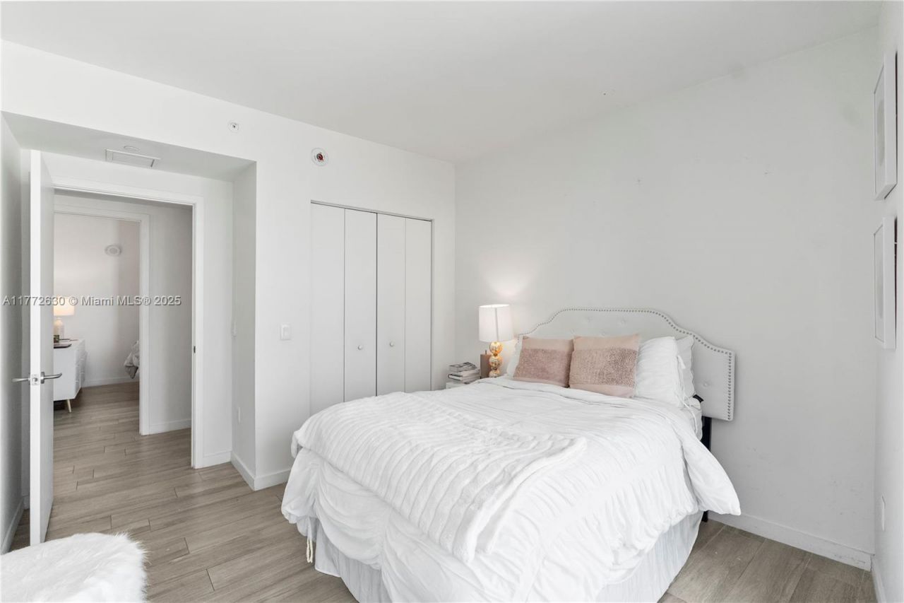 1100 S Miami Ave, Unit 2007, Miami, FL 33130 Photo