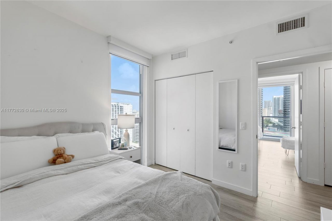 1100 S Miami Ave, Unit 2007, Miami, FL 33130 Photo