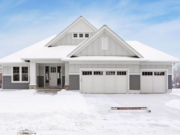 599 Harbor Court, Shoreview, MN 55126