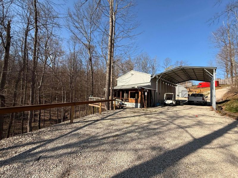 7285 Bohemian Road SE, Corning, OH 43730 Photo 3