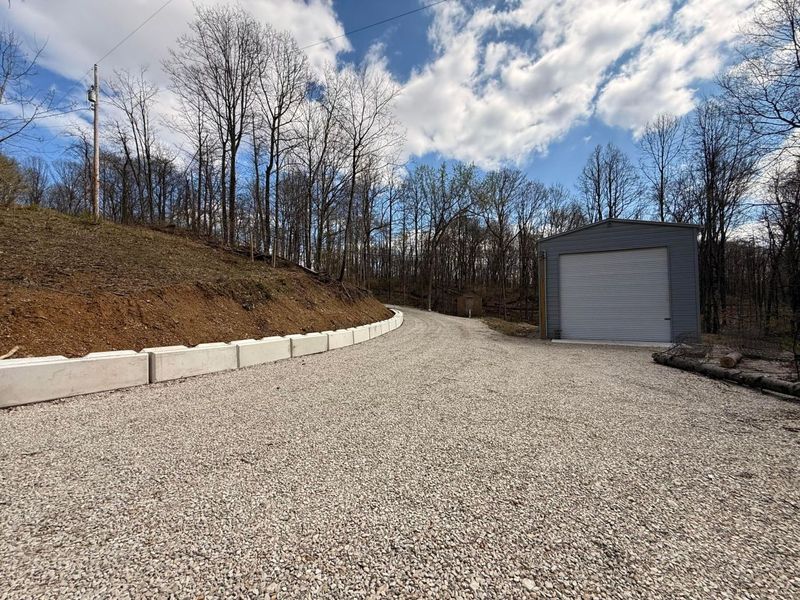 7285 Bohemian Road SE, Corning, OH 43730 Photo 5