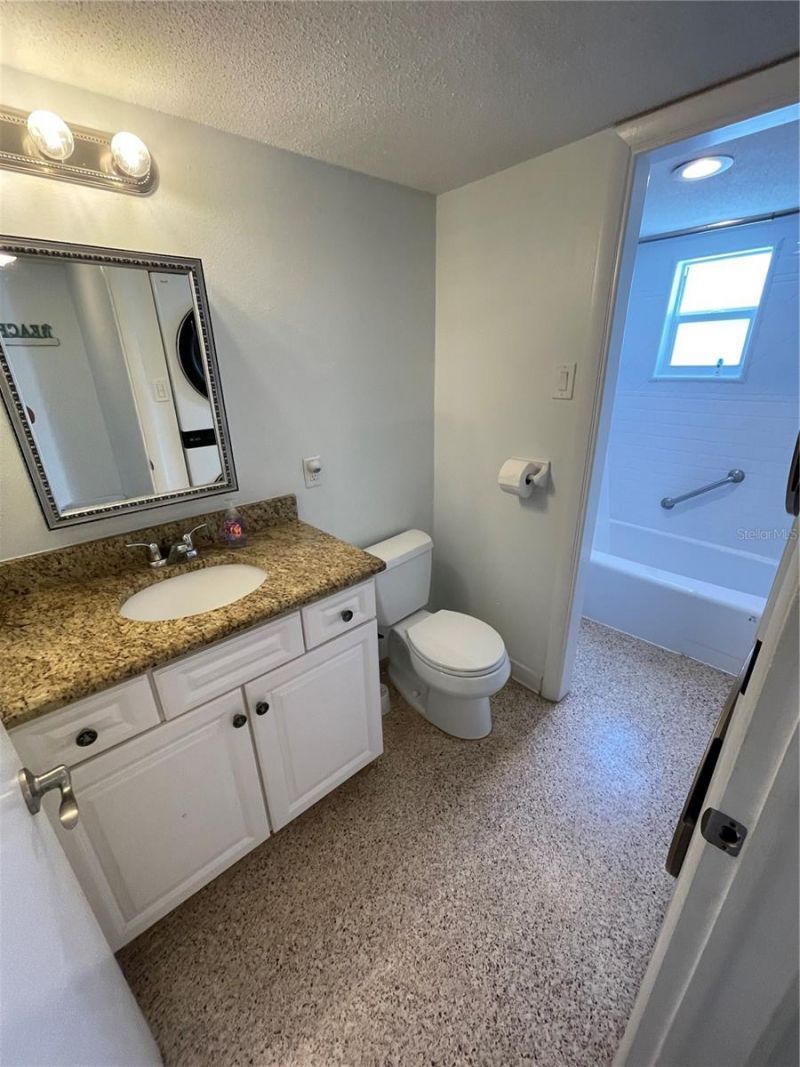 573 N Atlantic Avenue, Unit 5, New Smyrna Beach, FL 32169 Photo