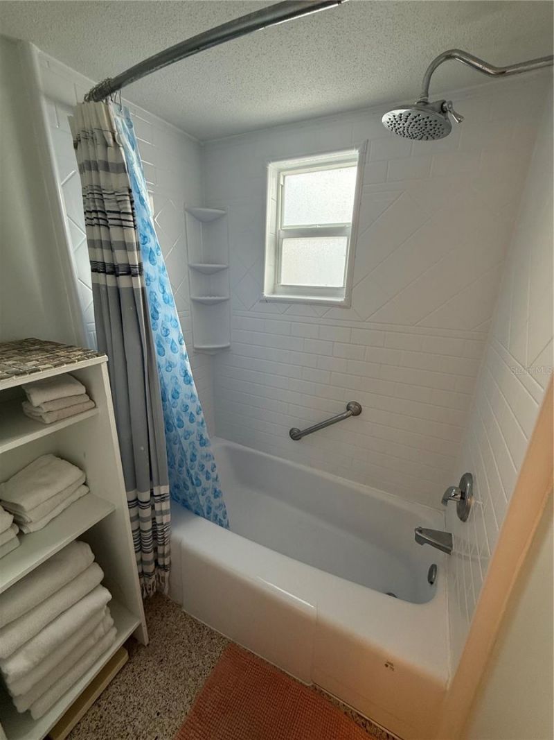 573 N Atlantic Avenue, Unit 5, New Smyrna Beach, FL 32169 Photo