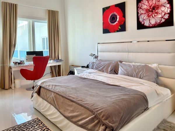 2301 Collins Ave, Unit 1624, Miami Beach, FL 33139