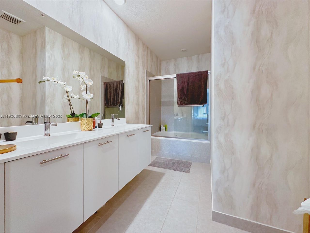 8167 NW 41st St, Unit E-410, Doral, FL 33166 Photo