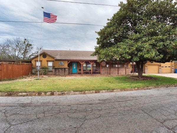 825 W Central Avenue, Miami, OK 74354
