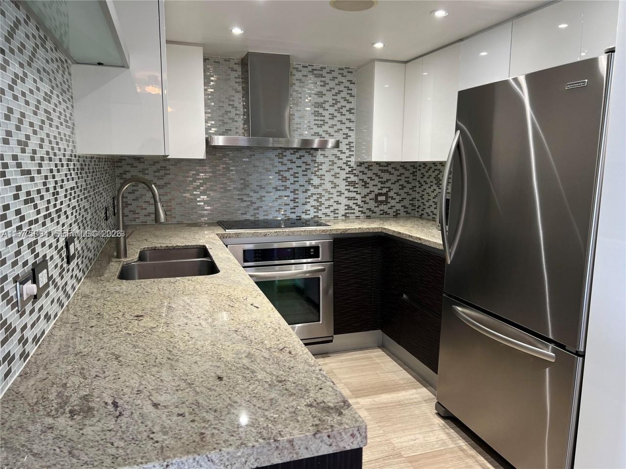 20505 E Country Club Dr, Unit 2034, Aventura, FL 33180 Photo