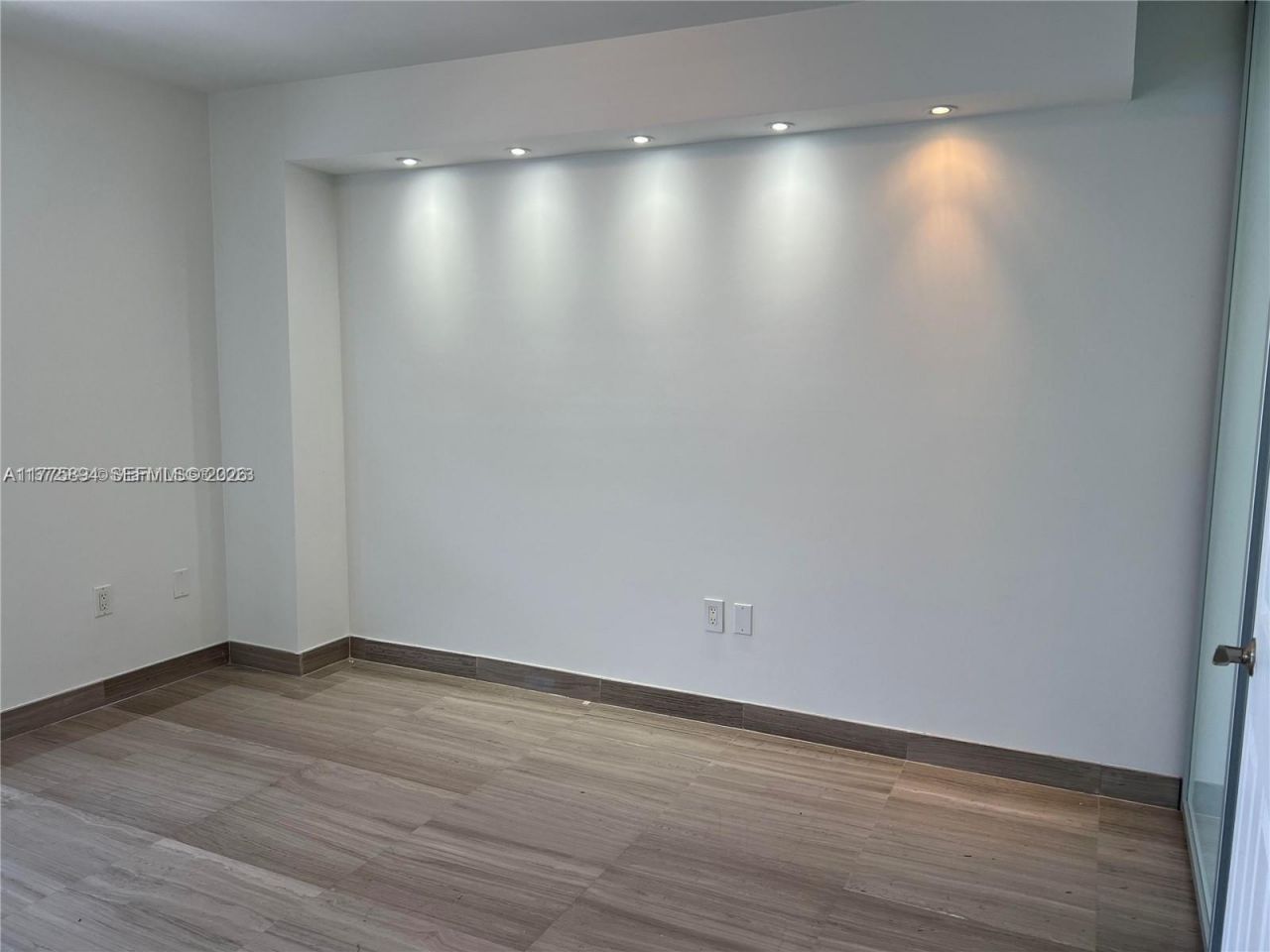 20505 E Country Club Dr, Unit 2034, Aventura, FL 33180 Photo