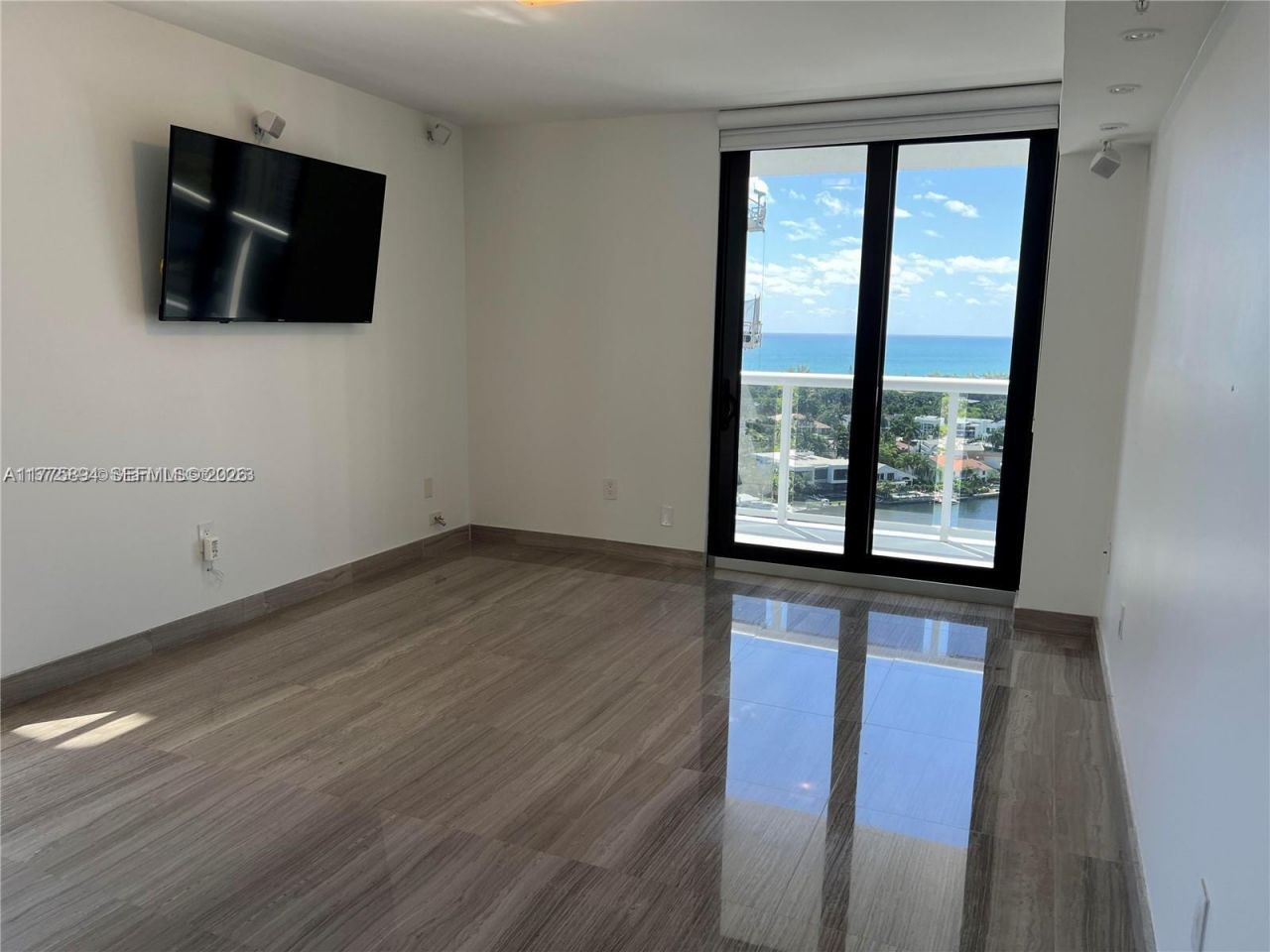 20505 E Country Club Dr, Unit 2034, Aventura, FL 33180 Photo