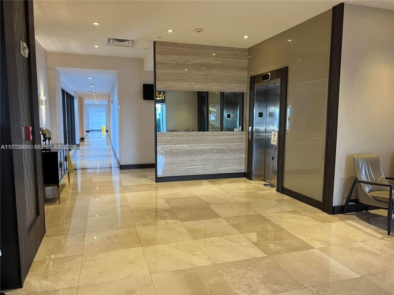 20505 E Country Club Dr, Unit 2034, Aventura, FL 33180 Photo