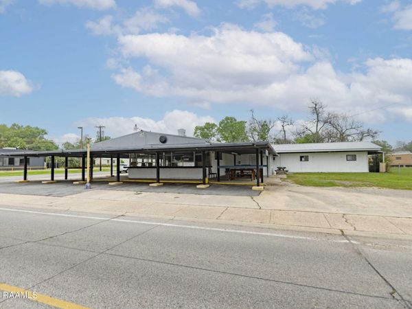 901 Charity Street, Abbeville, LA 70510