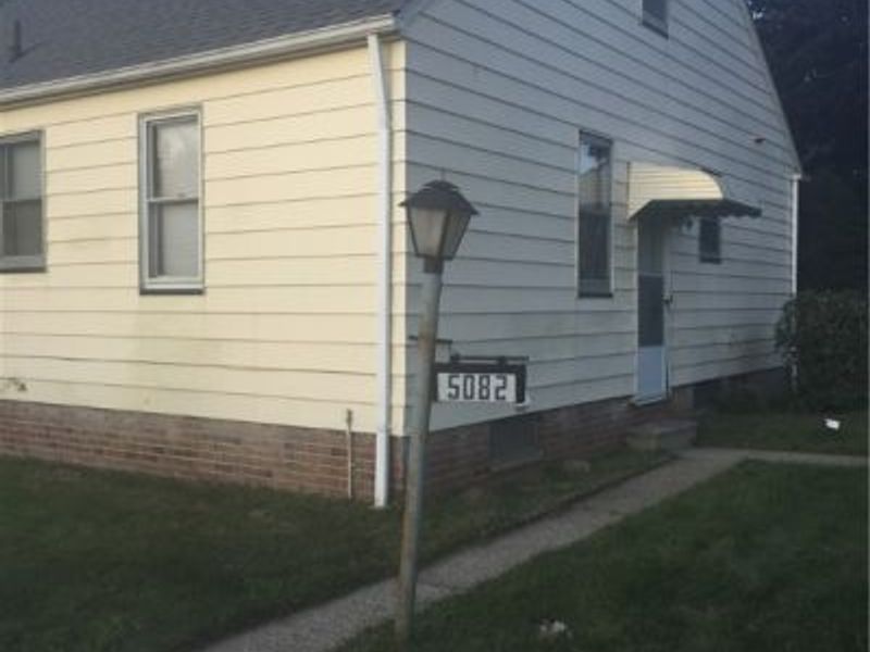 5082 Philip Avenue, Maple Heights, OH 44137 Photo 2