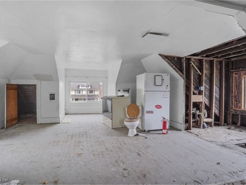 239 E College Avenue, Kent, OH 44240 Photo 37