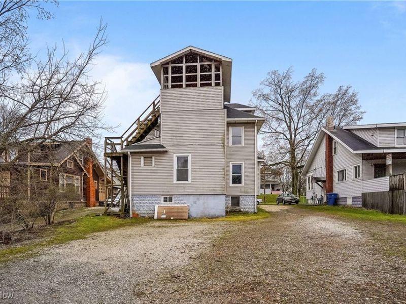 239 E College Avenue, Kent, OH 44240 Photo 5