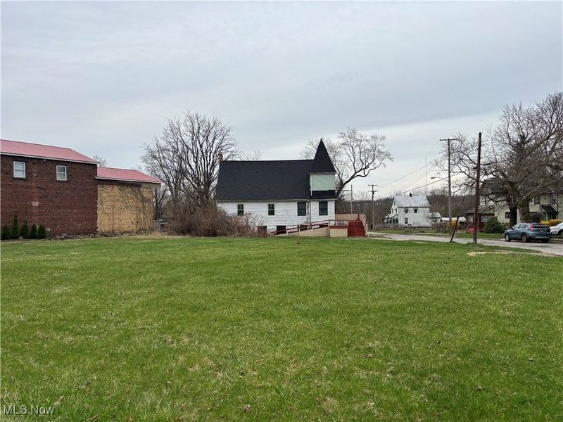 W Wilson Avenue, Youngstown, OH 44506 Photo 1