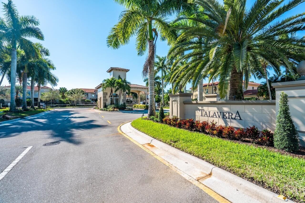 3405 Lago De Talavera, Lake Worth, FL 33467 Photo