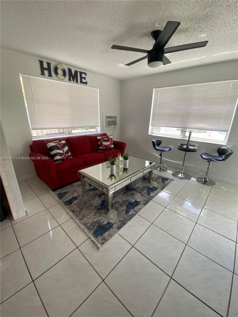 3210 Canal Dr, Unit 8, Pompano Beach, FL 33062 Photo