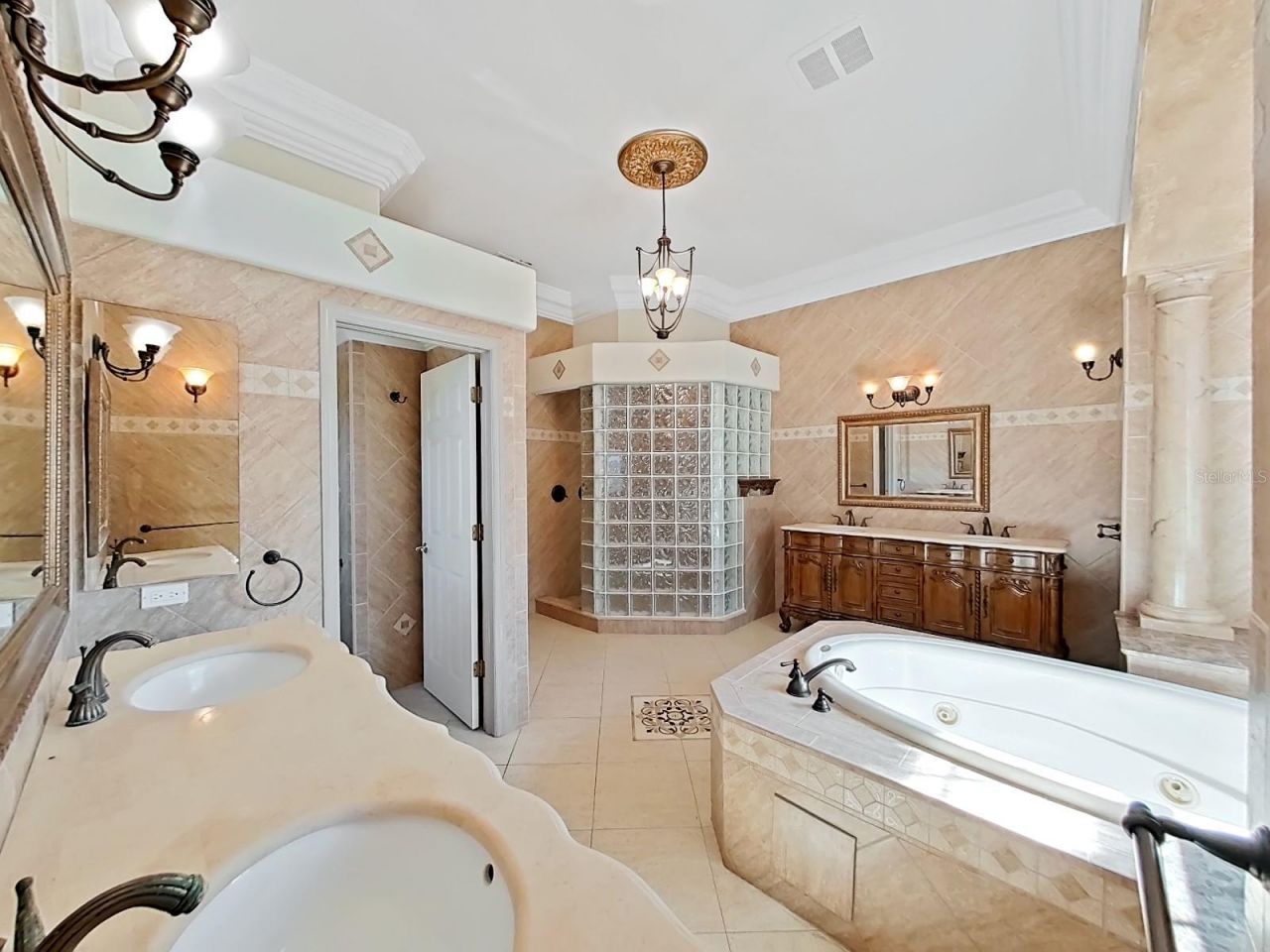 9460 Bearfoot Trail, Weeki Wachee, FL 34613 Photo