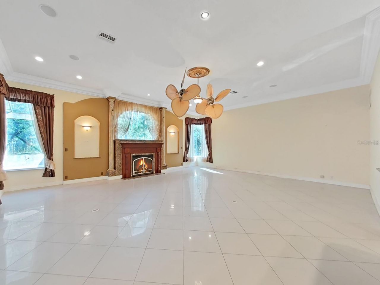 9460 Bearfoot Trail, Weeki Wachee, FL 34613 Photo