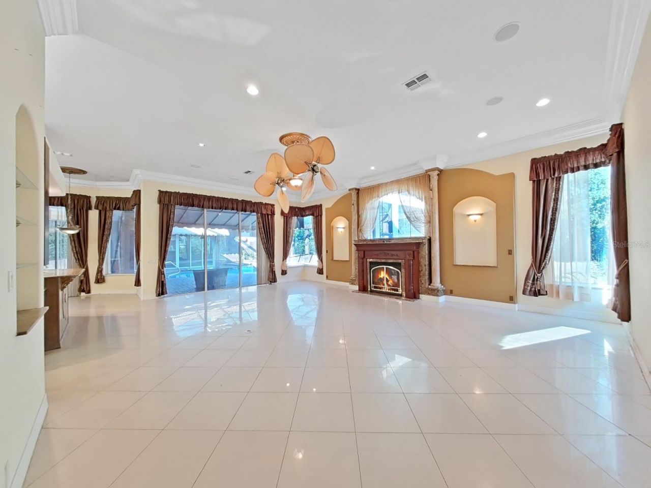 9460 Bearfoot Trail, Weeki Wachee, FL 34613 Photo