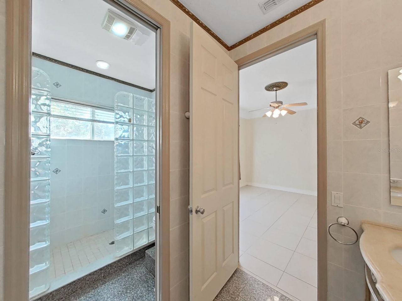 9460 Bearfoot Trail, Weeki Wachee, FL 34613 Photo