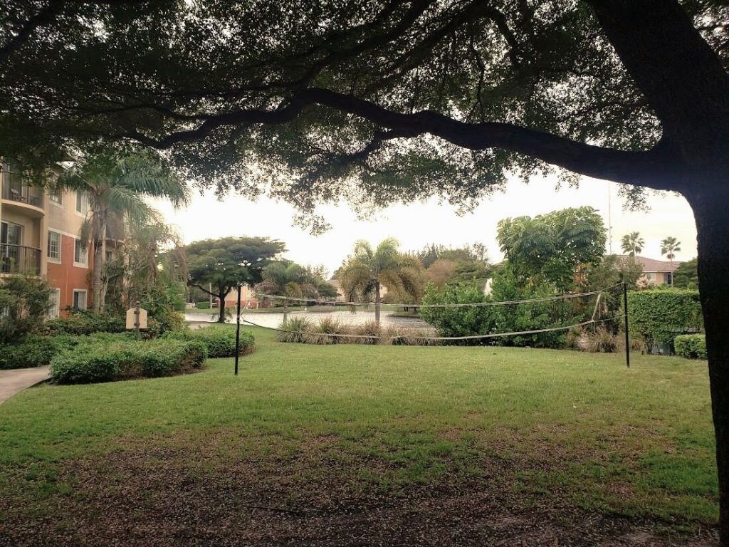 4187 N Haverhill Road, Unit 515, West Palm Beach, FL 33417 Photo