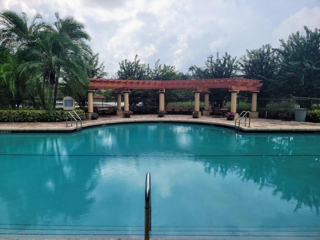 4187 N Haverhill Road, Unit 515, West Palm Beach, FL 33417 Photo