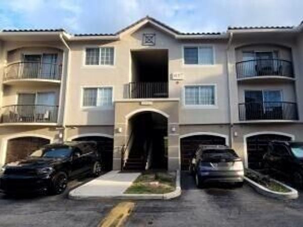 4197 N Haverhill Road, Unit 212, West Palm Beach, FL 33417