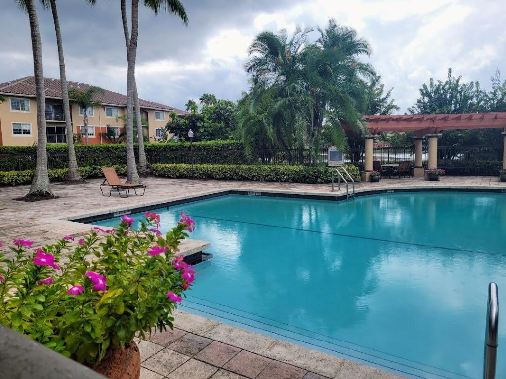 4197 N Haverhill Road, Unit 212, West Palm Beach, FL 33417 Photo
