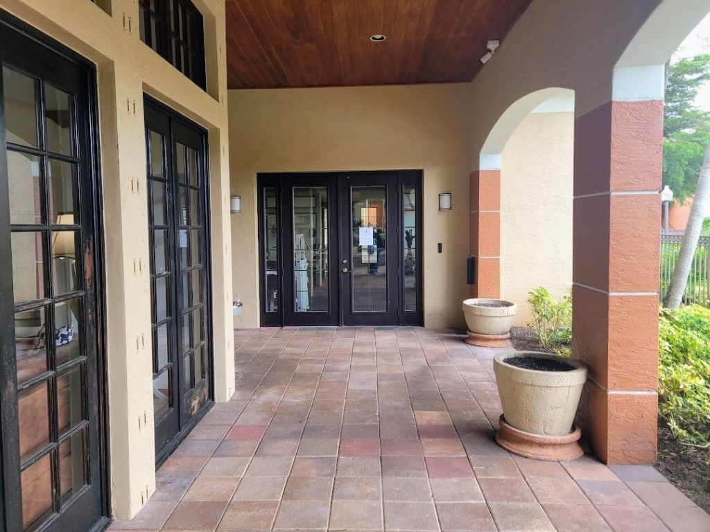4197 N Haverhill Road, Unit 212, West Palm Beach, FL 33417 Photo
