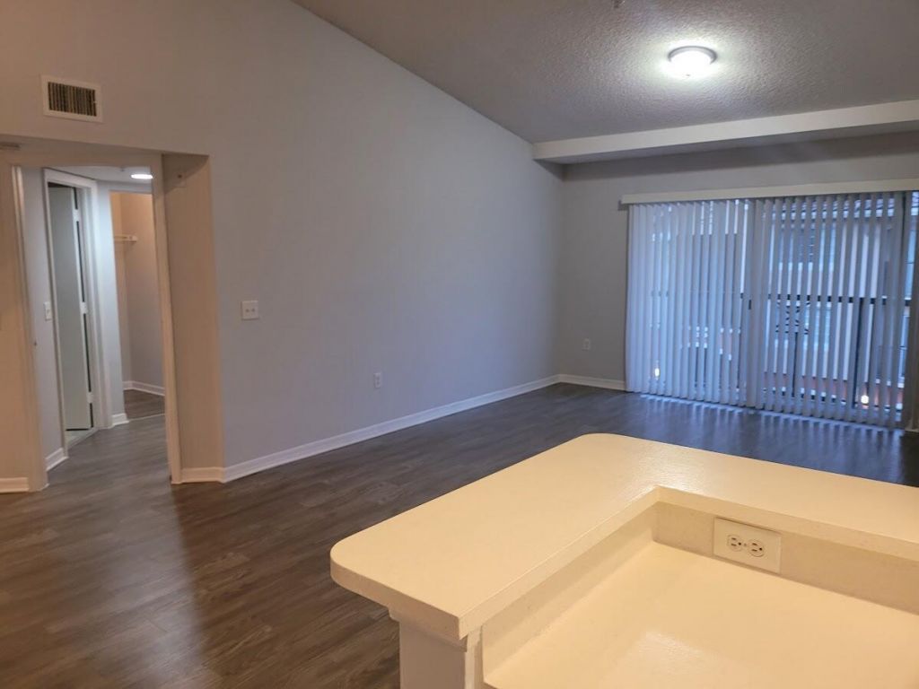 4197 N Haverhill Road, Unit 212, West Palm Beach, FL 33417 Photo