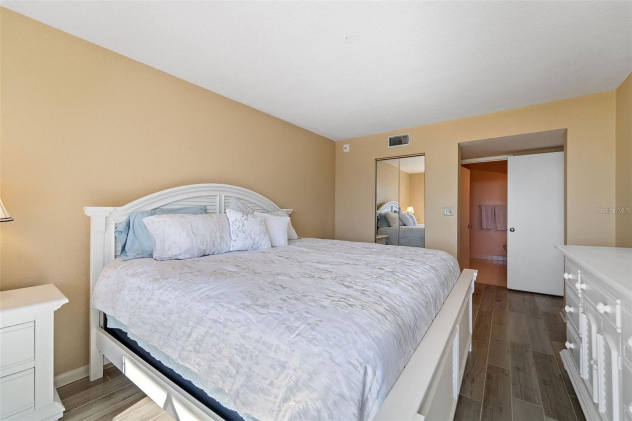 6021 Bahia Del Mar Circle, Unit 534, Saint Petersburg, FL 33715 Photo