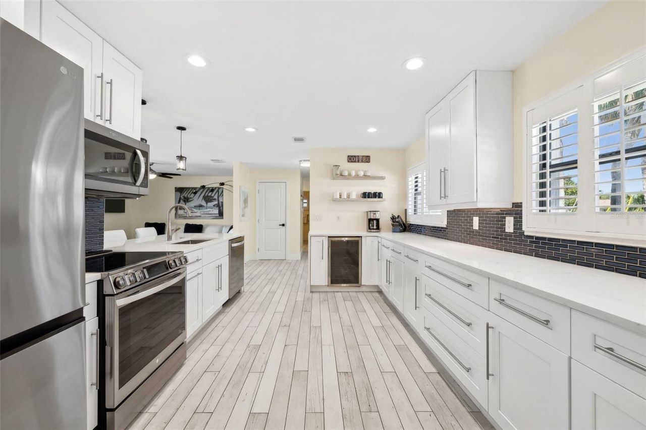 1600 Edith Esplanade, Cape Coral, FL 33904 Photo