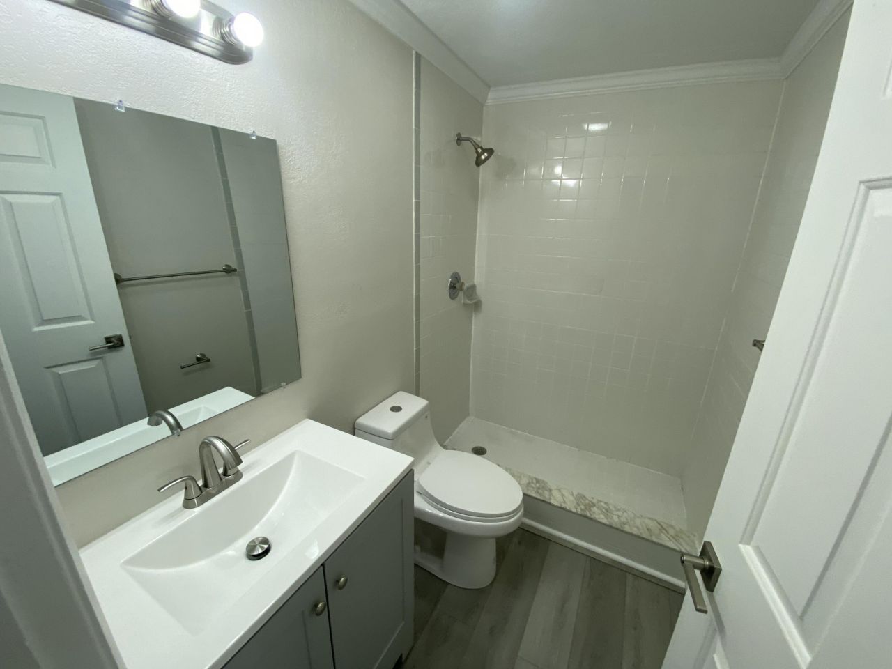 11 N Lakeside Drive, Unit 4, Lake Worth Beach, FL 33460 Photo