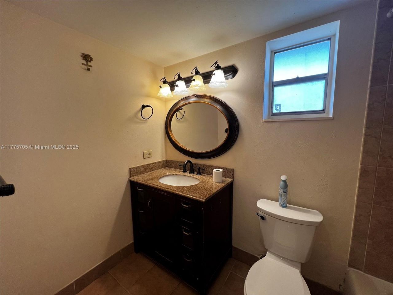 447 NE 195th St, Unit 309, Miami, FL 33179 Photo