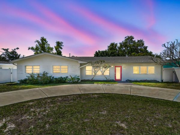 827 VIRGINIA STREET, DUNEDIN, FL 34698