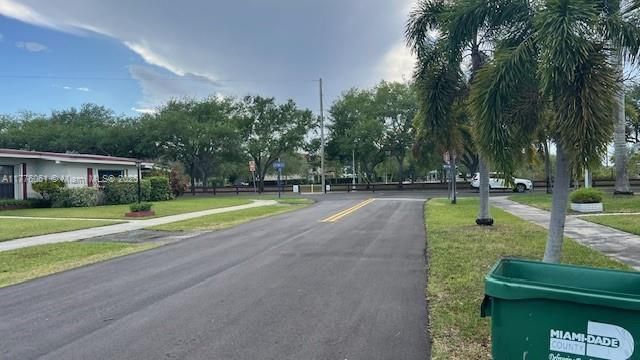 9380 SW 179th Ter, Palmetto Bay, FL 33157 Photo