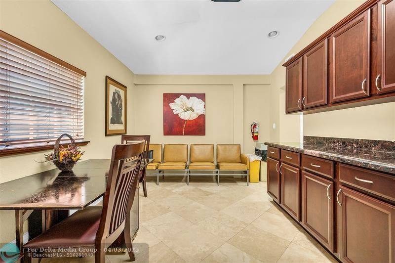 910 S State Road 7, Plantation, FL 33317 Photo