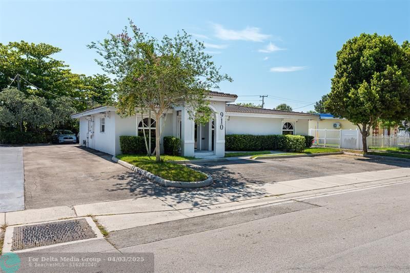 910 S State Road 7, Plantation, FL 33317 Photo