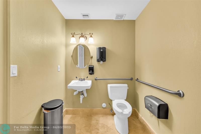 910 S State Road 7, Plantation, FL 33317 Photo